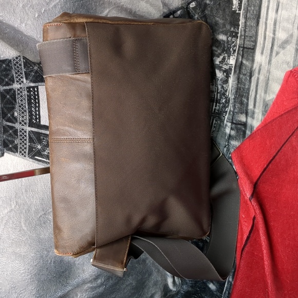 Knomo London Messenger bag - Picture 5 of 16